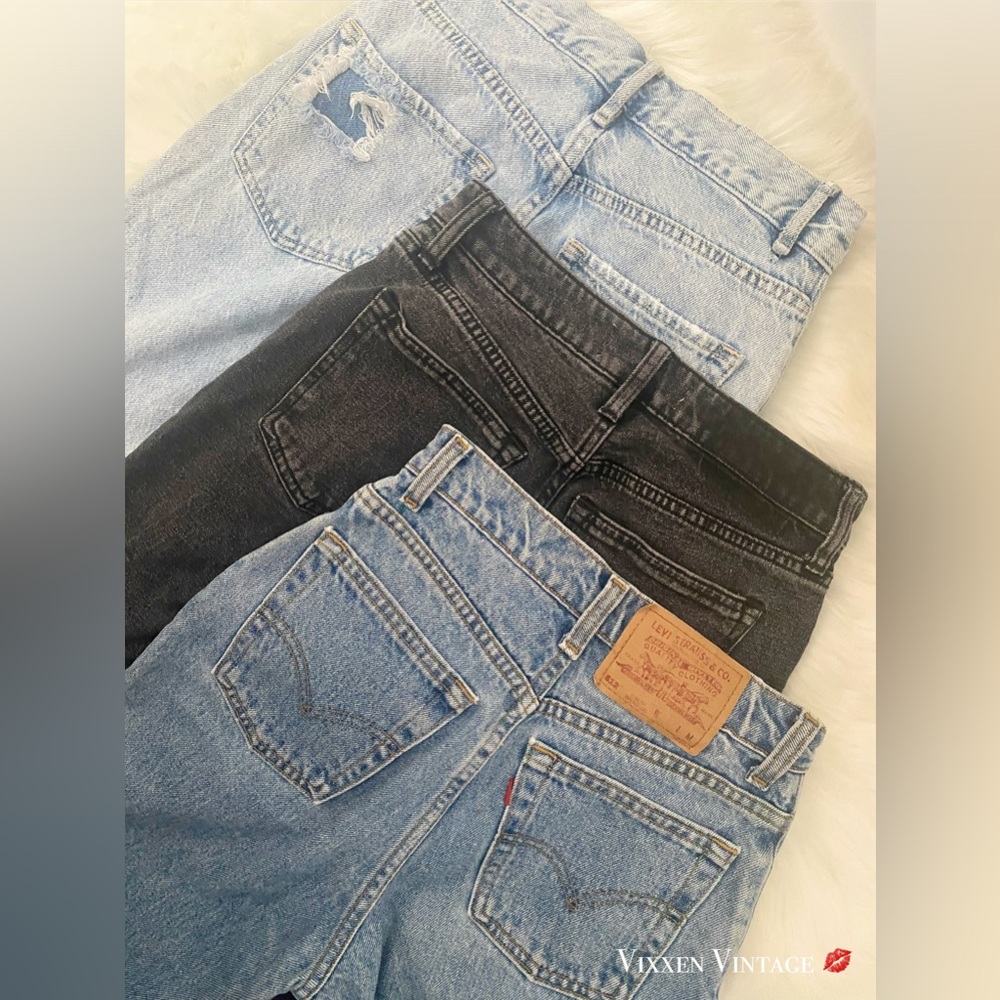 VINTAGE 1990'S ASSORTED HIGH RISE BOYFRIEND MOM JEAN BUNDLE LOT OF 3